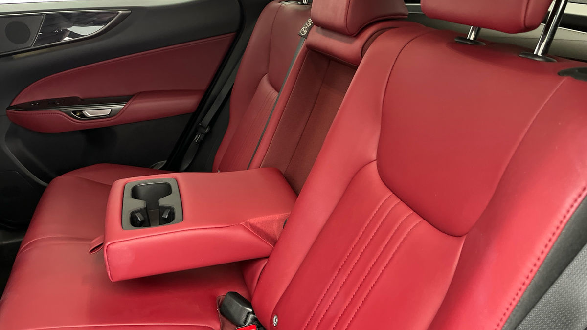 Lexus NX Image 9