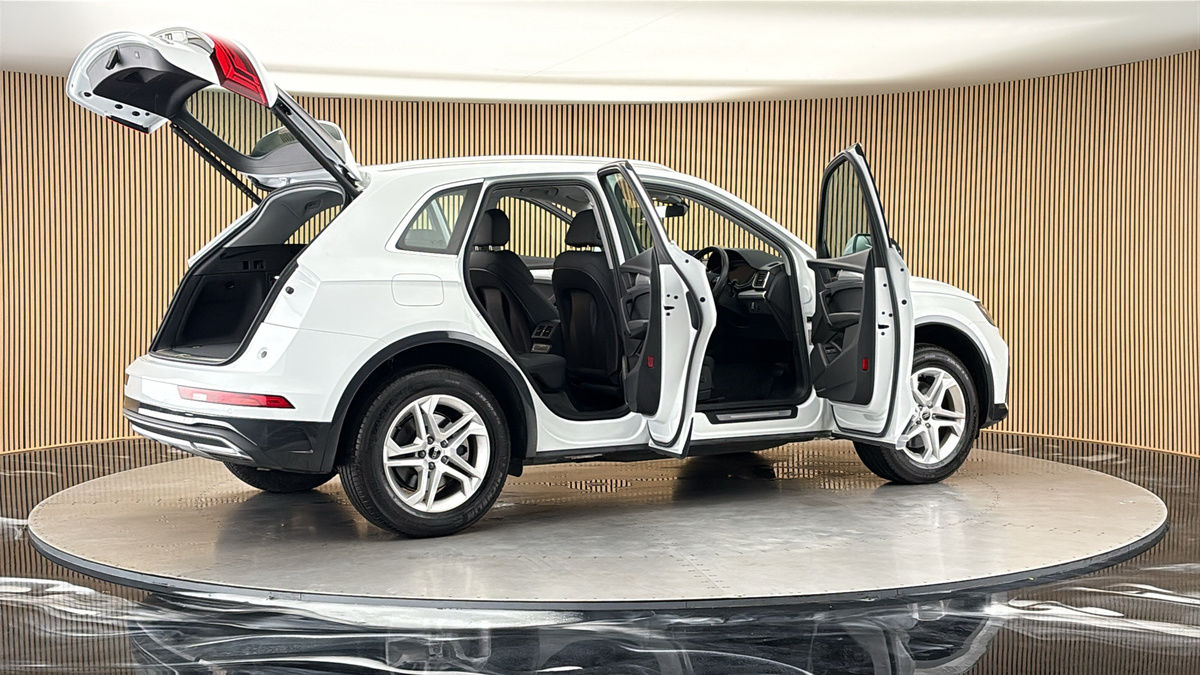 More views of Audi Q5