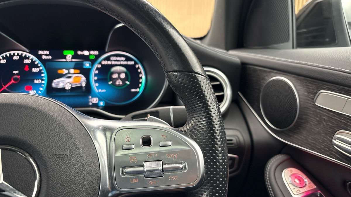 Mercedes-Benz GLC Image 14