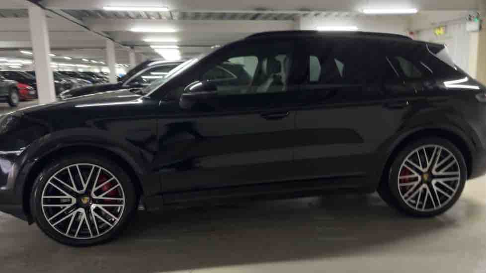 More views of Porsche Cayenne