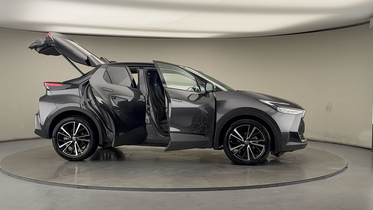 More views of Toyota C-HR