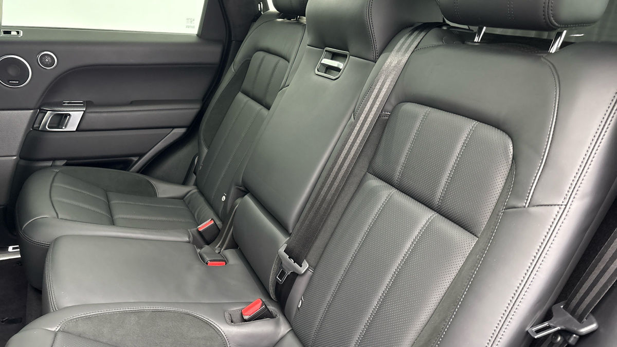 Land Rover Range Rover Sport Image 8
