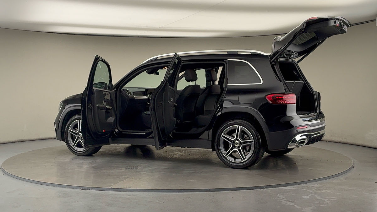 More views of Mercedes-Benz GLB