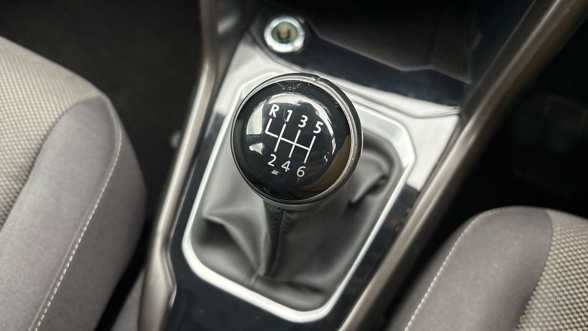 Volkswagen T-Roc Image 6