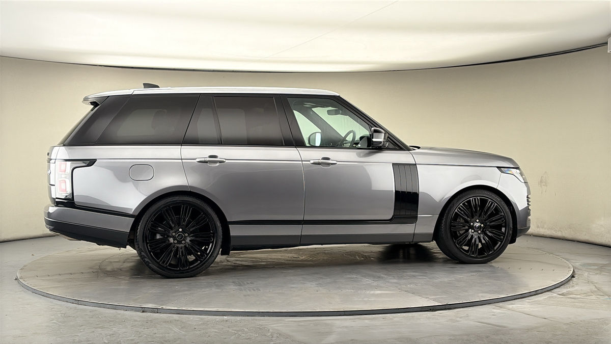 More views of Land Rover Range Rover