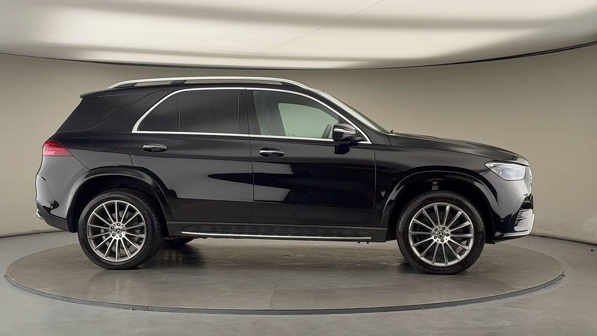 More views of Mercedes-Benz GLE