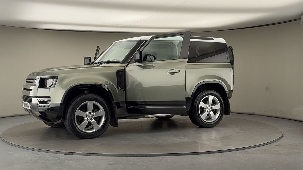 More views of Land Rover Defender 90