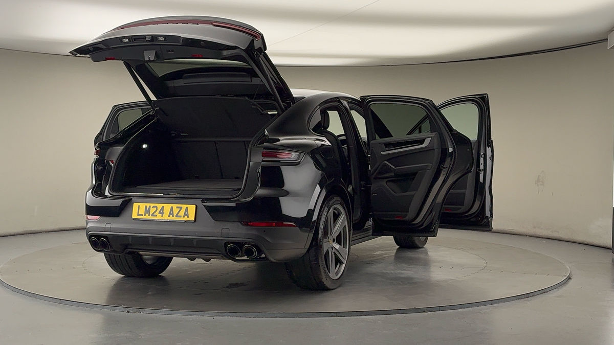 More views of Porsche Cayenne