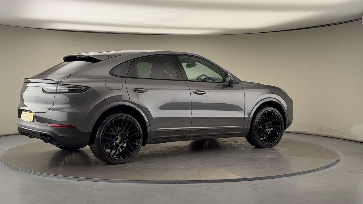 More views of Porsche Cayenne