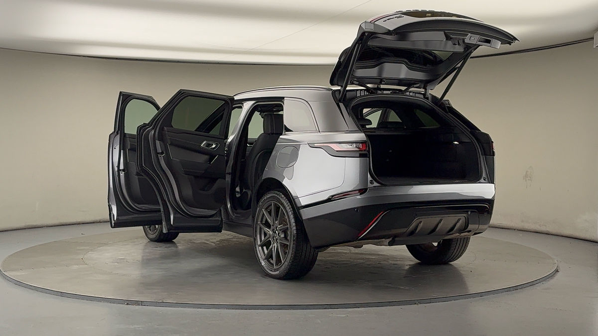Land Rover Range Rover Velar Image 23