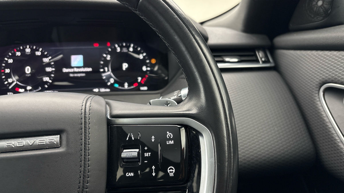 Land Rover Range Rover Velar Image 14