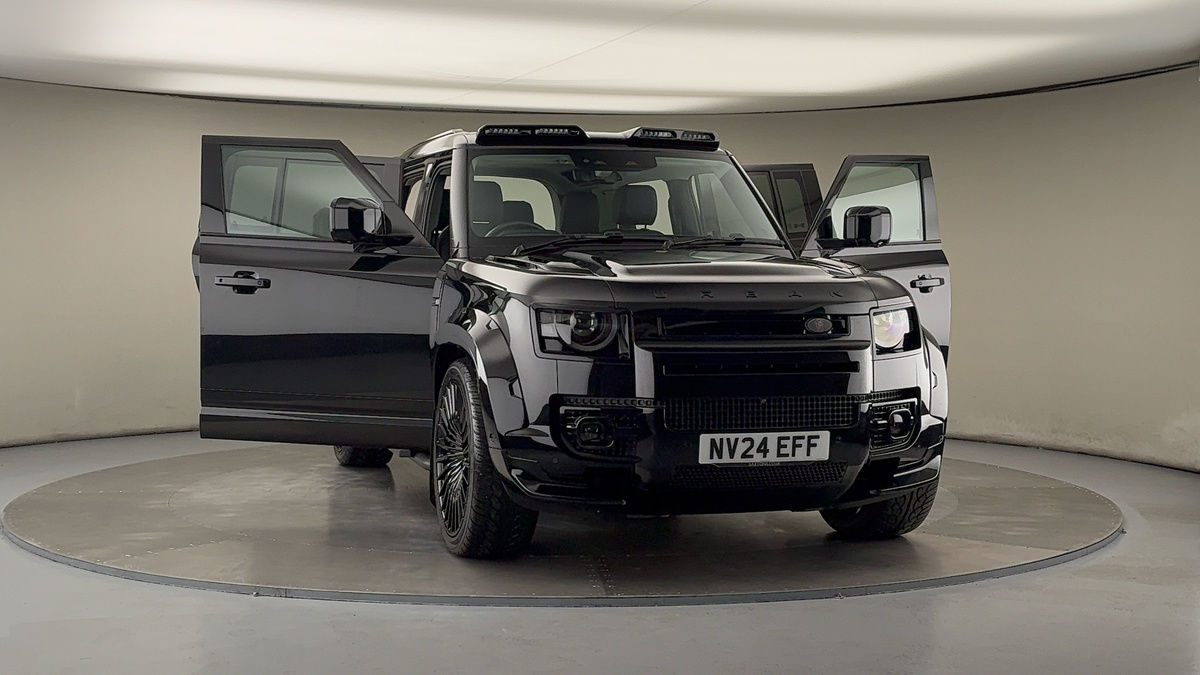 More views of Land Rover Defender 110