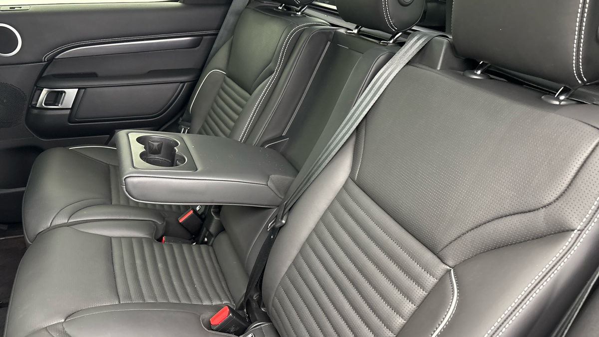 Land Rover Discovery Image 9