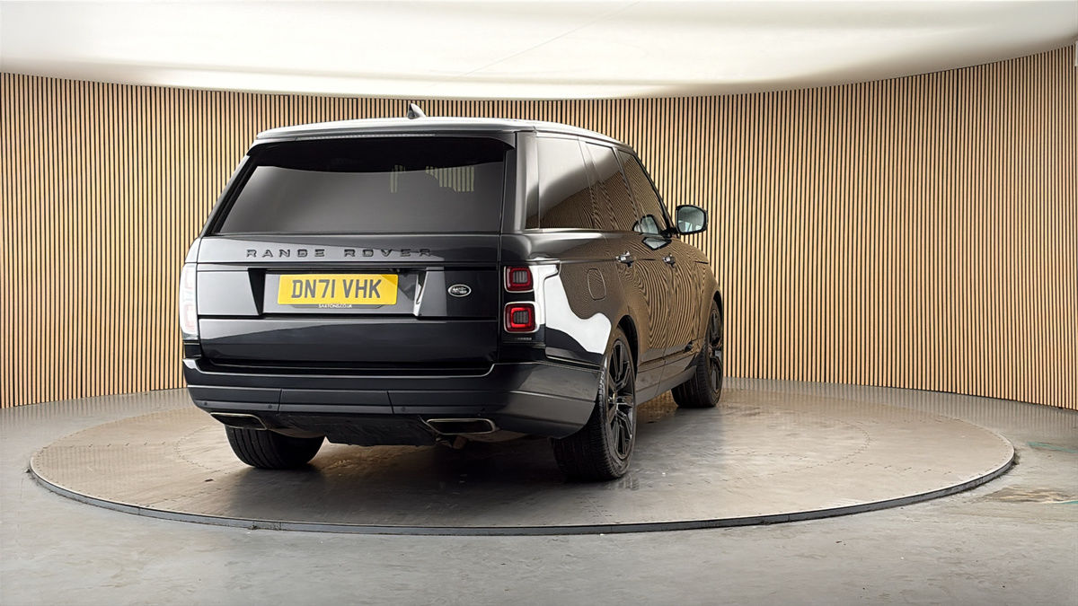 More views of Land Rover Range Rover