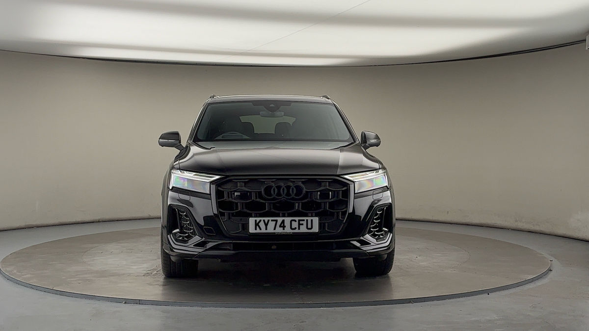 More views of Audi SQ7