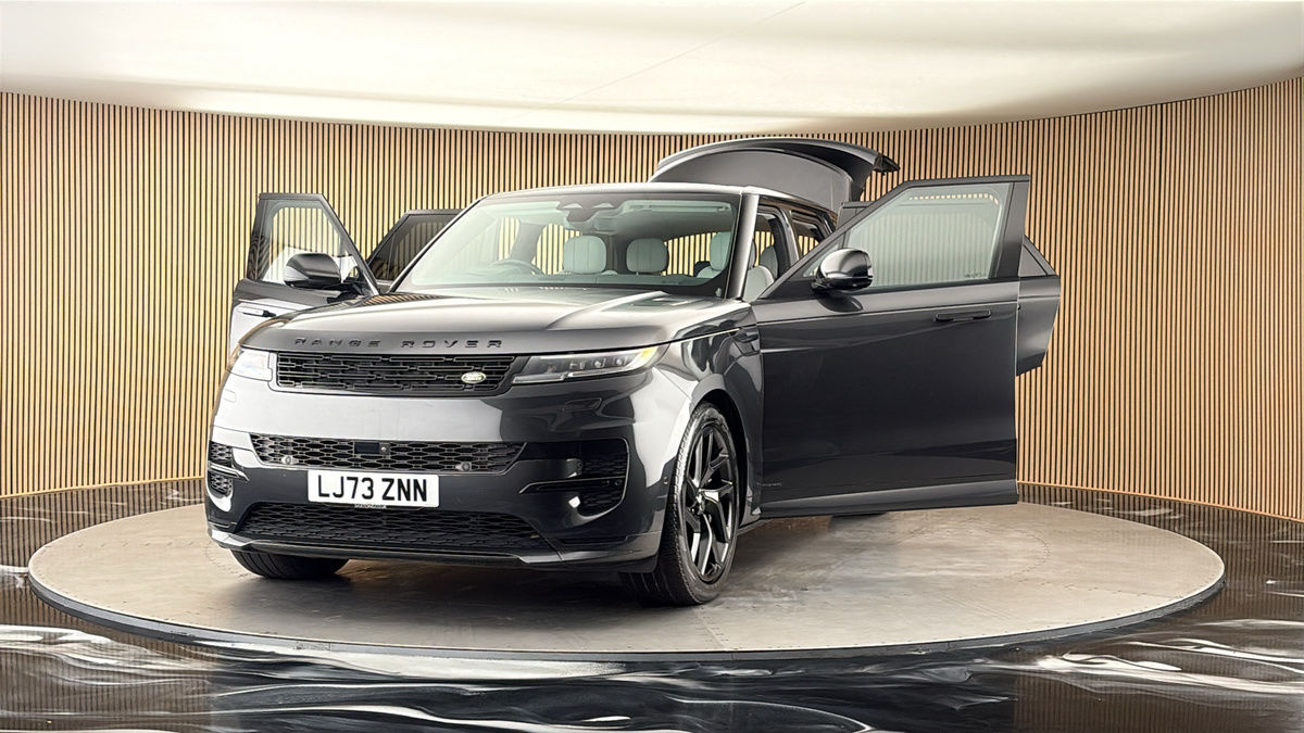 More views of Land Rover Range Rover Sport