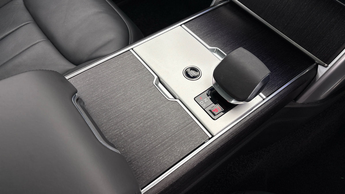 Land Rover Range Rover Image 18