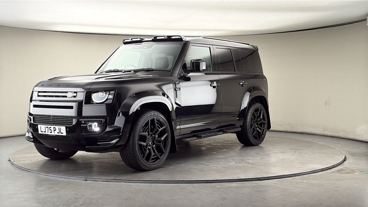 More views of Land Rover Defender 110
