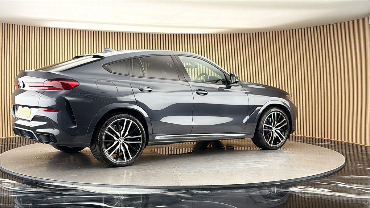 More views of BMW X6