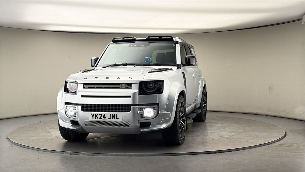 More views of Land Rover Defender 110