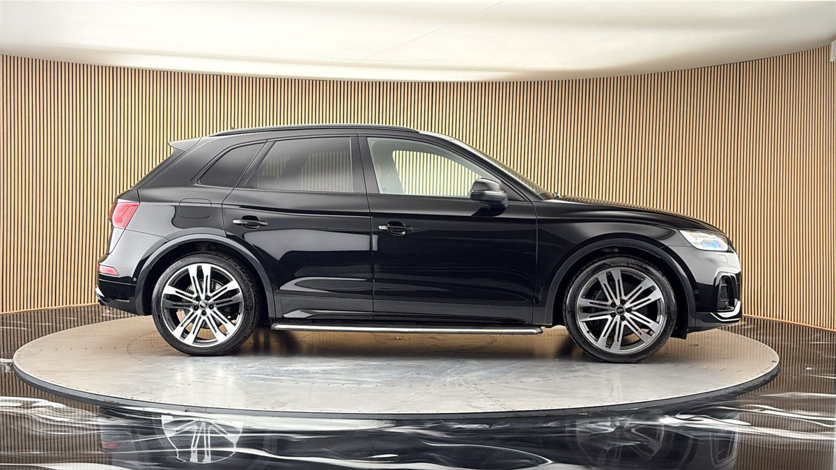 More views of Audi SQ5