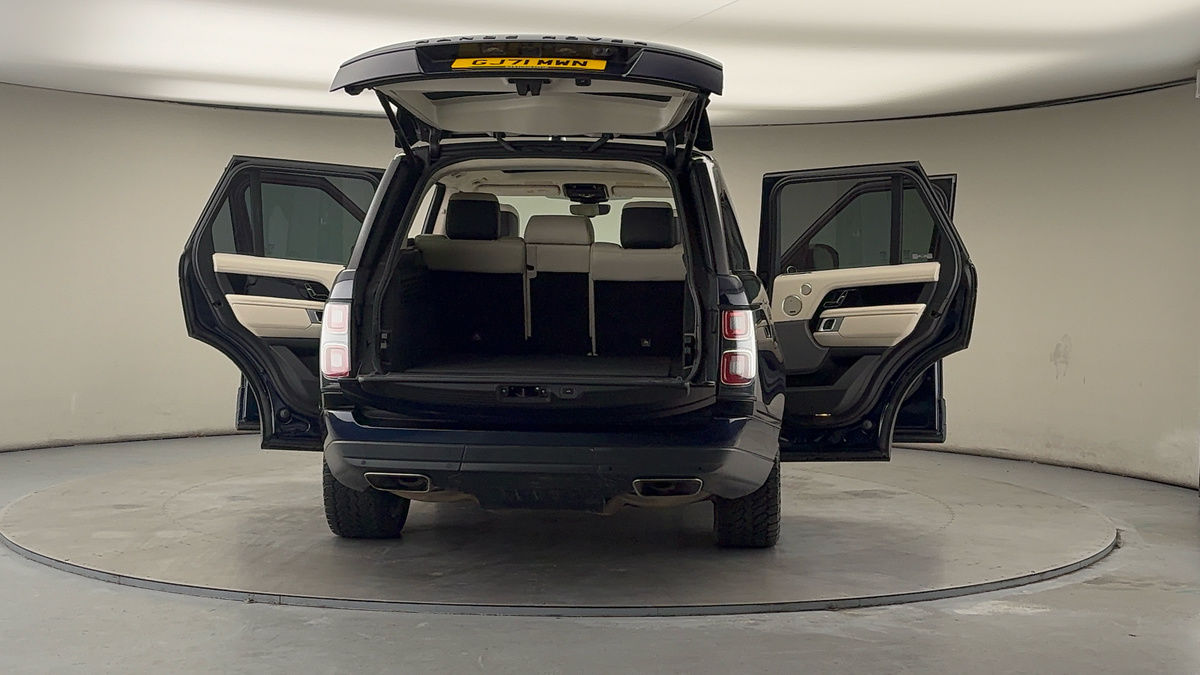 More views of Land Rover Range Rover