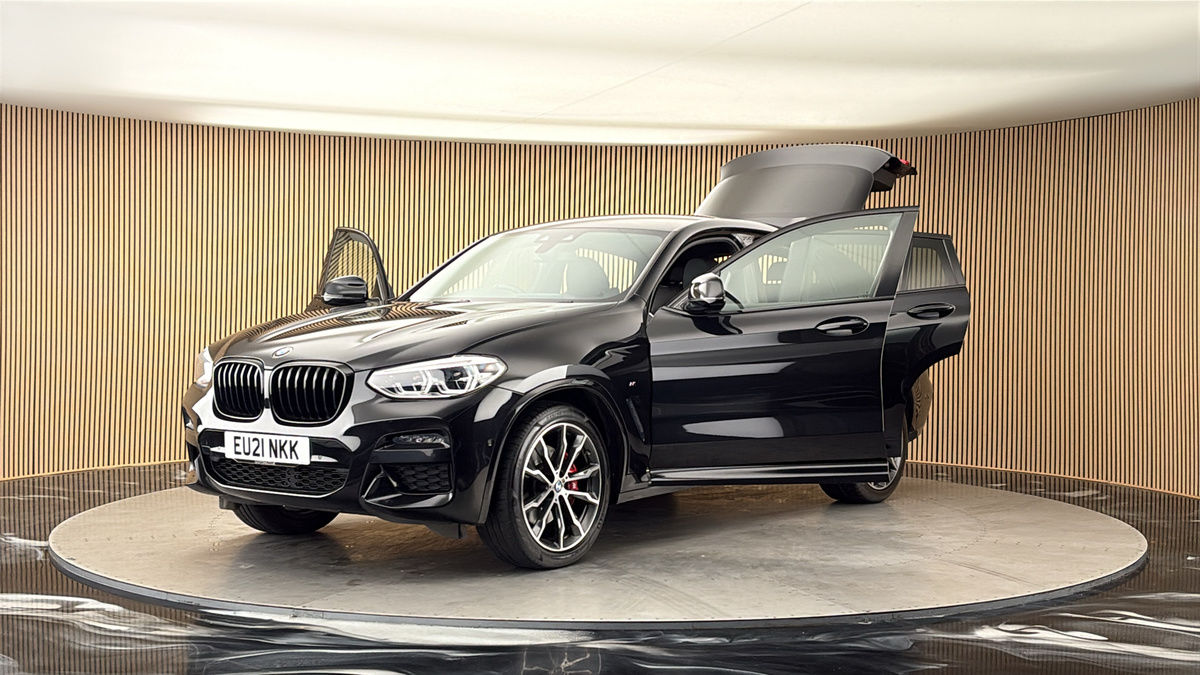 More views of BMW X4