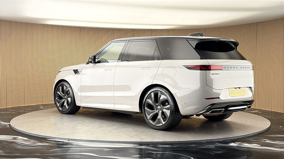More views of Land Rover Range Rover Sport