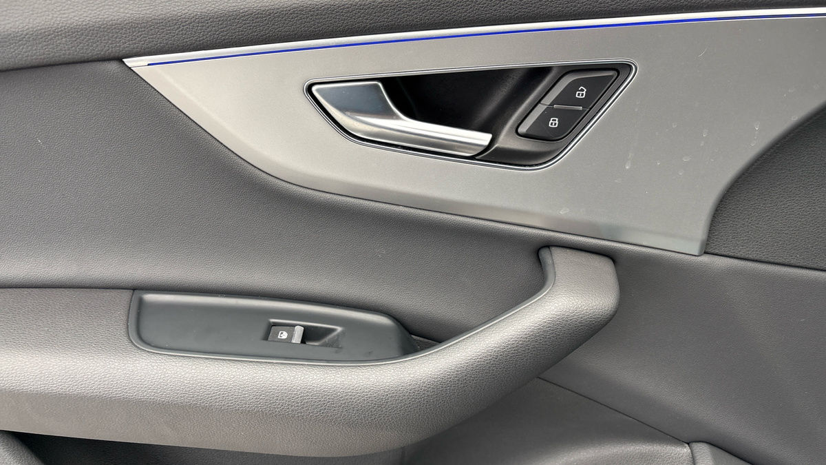 Audi Q7 Image 19