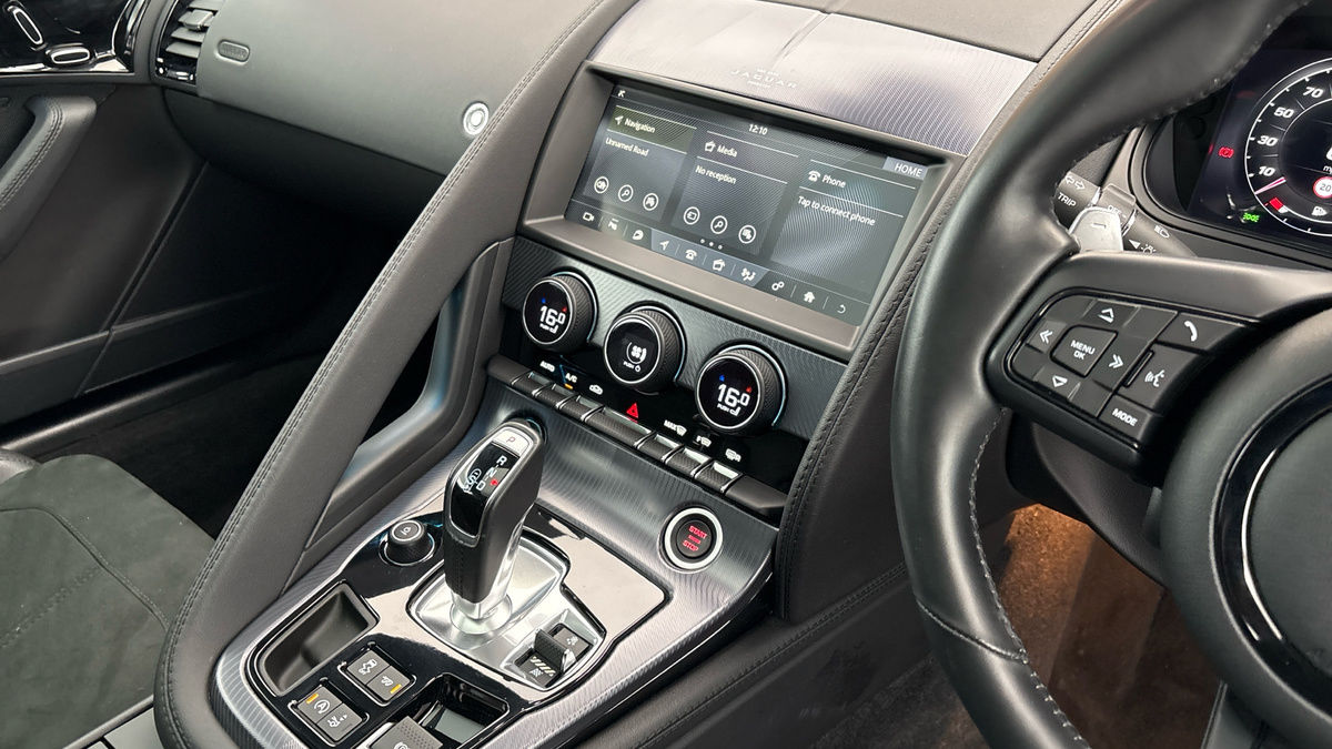 Jaguar F-Type Image 18