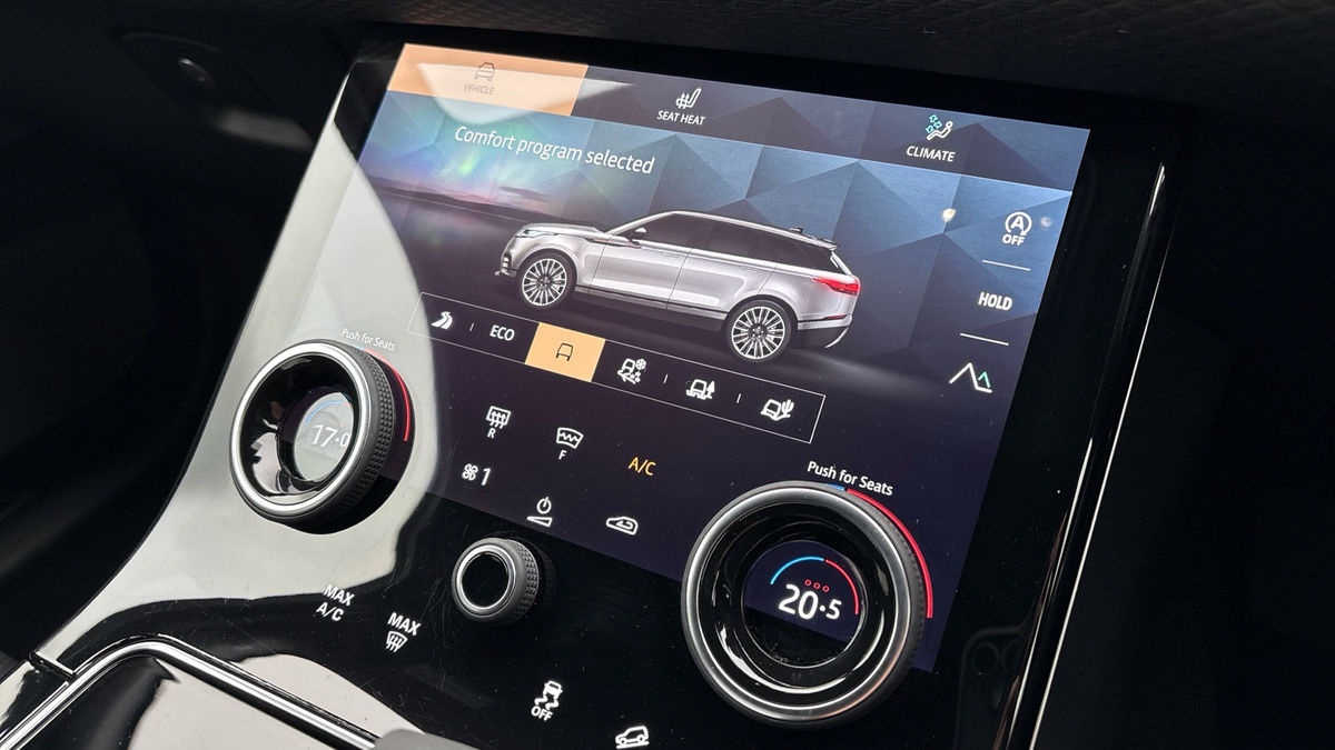 Land Rover Range Rover Velar Image 6