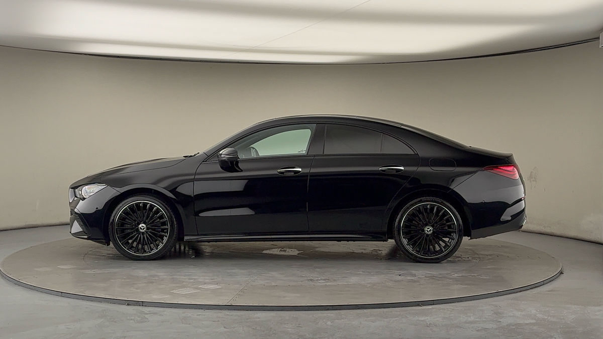 Mercedes-Benz CLA Image 15