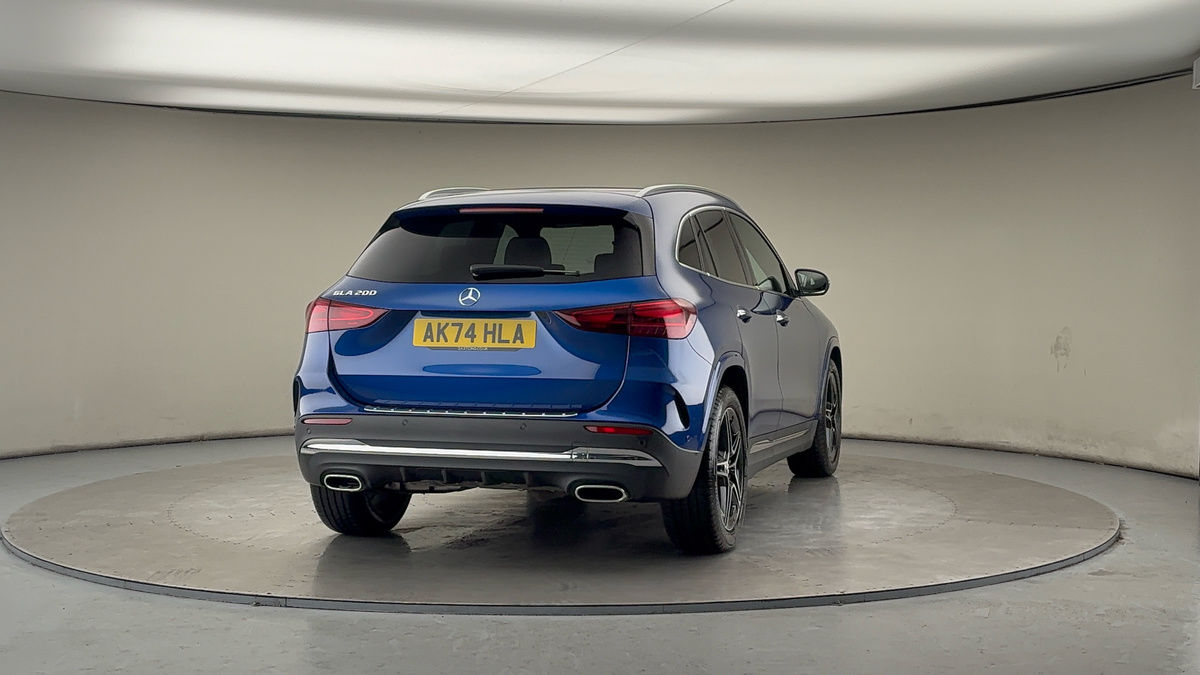 More views of Mercedes-Benz GLA