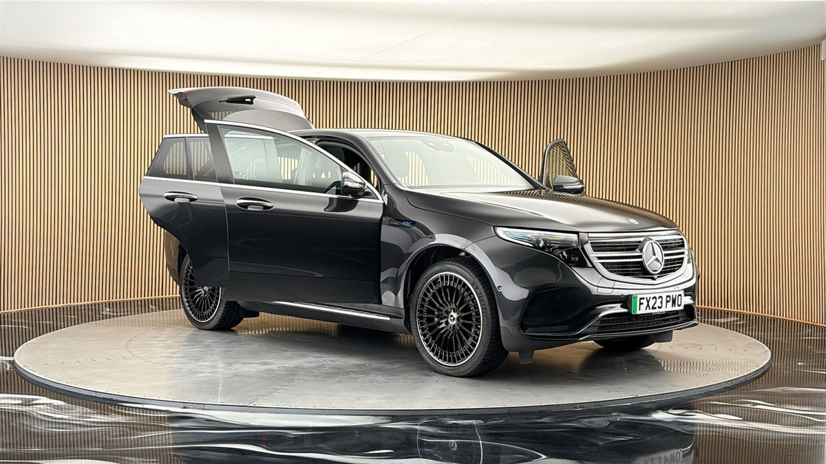 More views of Mercedes-Benz EQC
