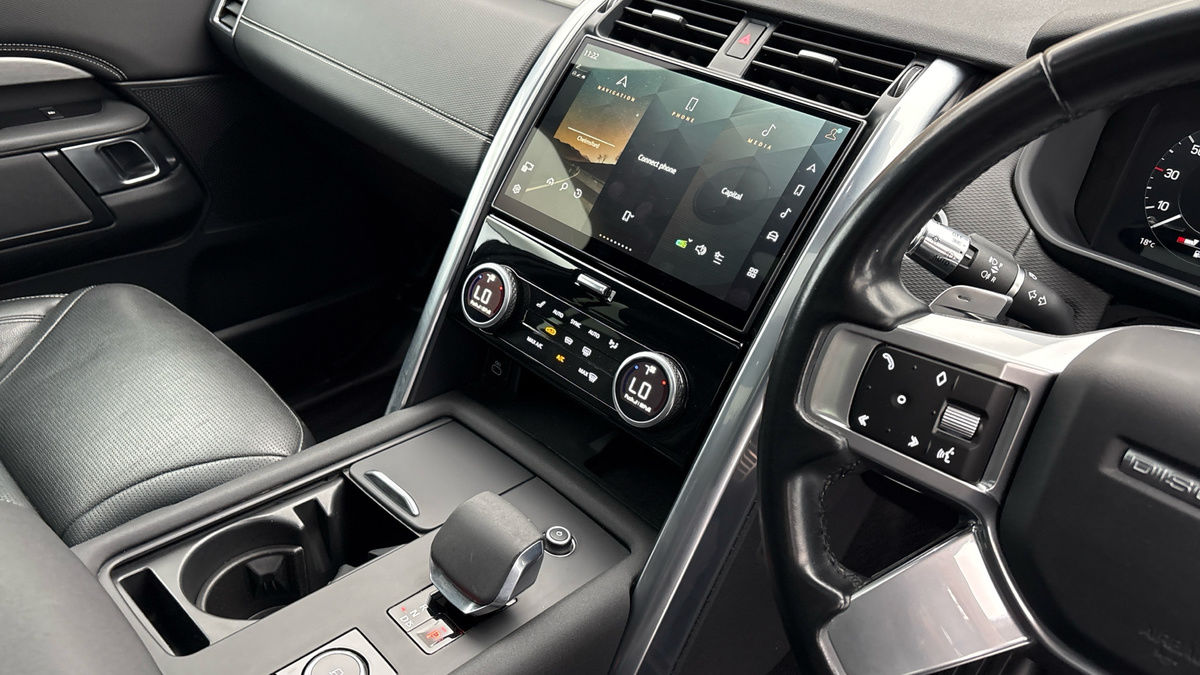Land Rover Discovery Image 18