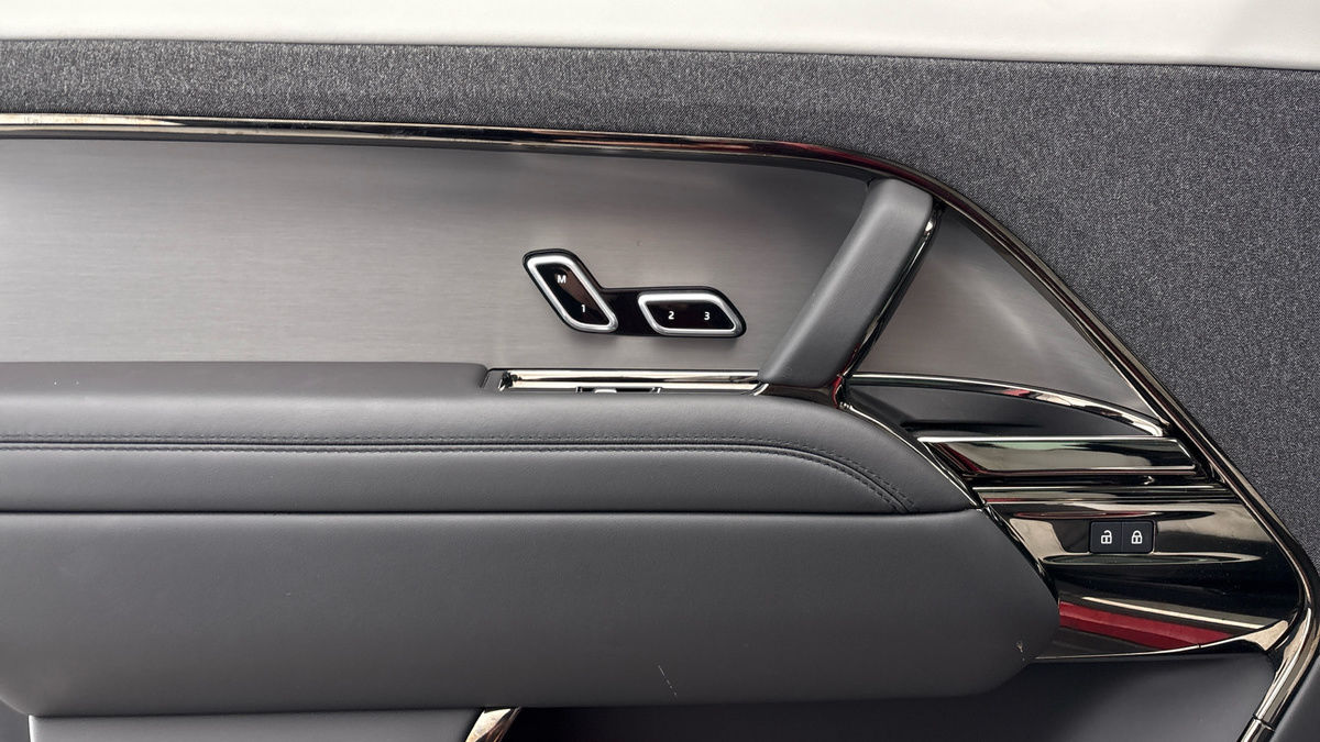 Land Rover Range Rover Sport Image 19