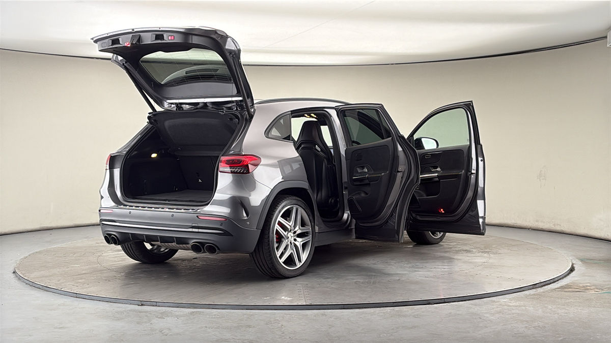 More views of Mercedes-Benz GLA