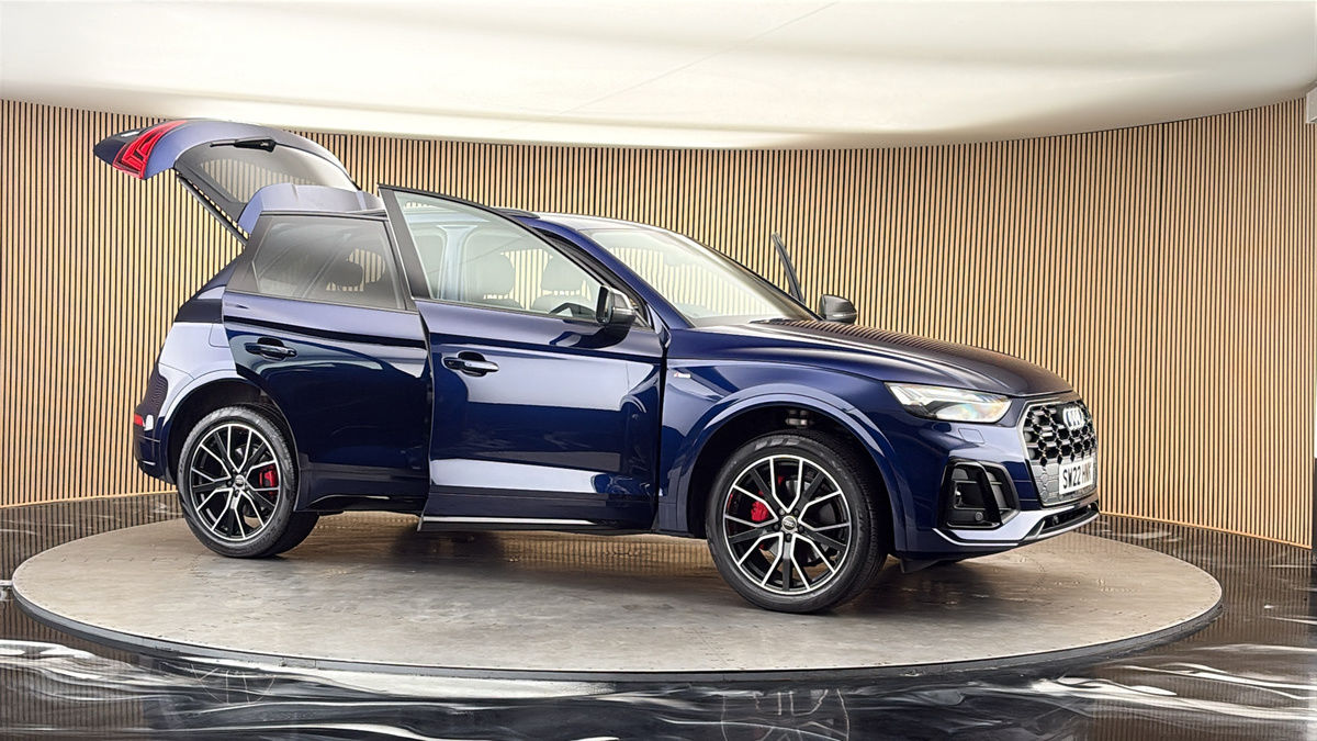 More views of Audi Q5