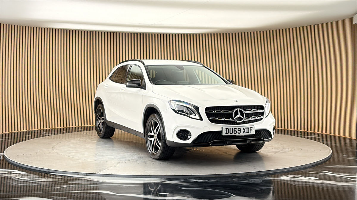 More views of Mercedes-Benz GLA
