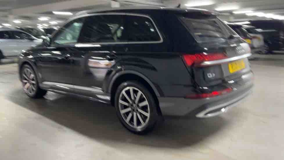 More views of Audi Q7