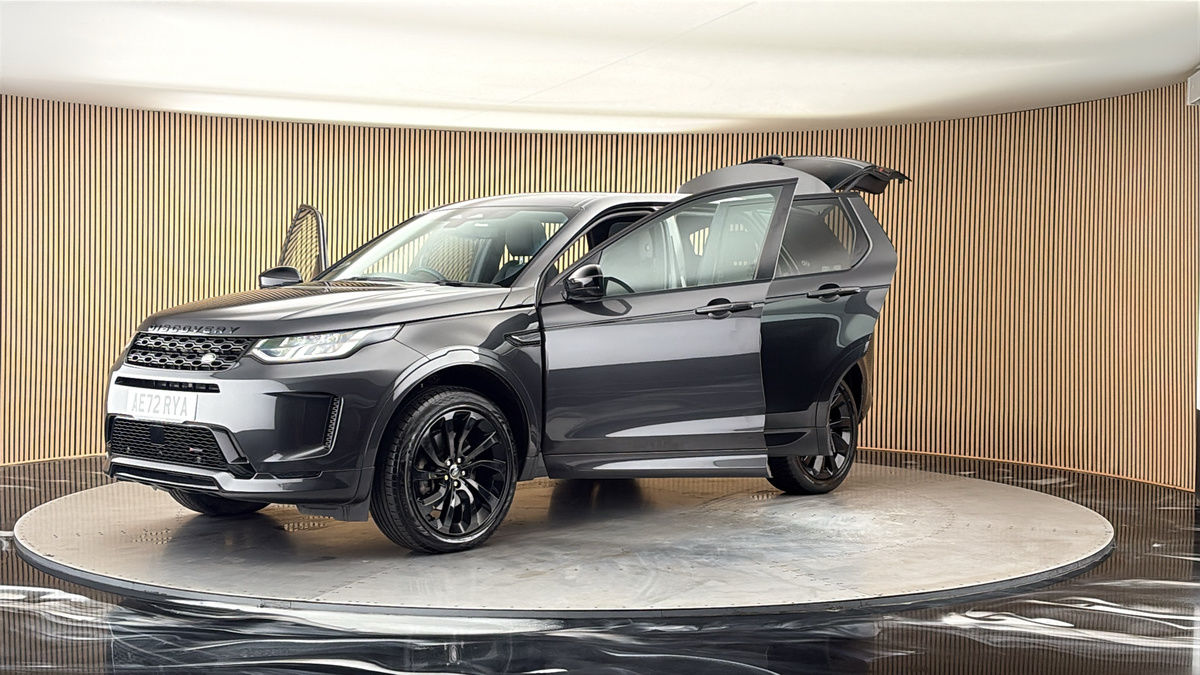 Land Rover Discovery Sport Image 22