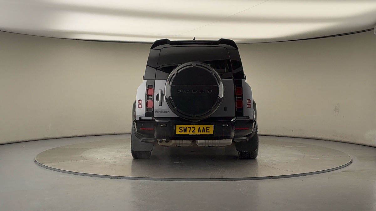 Land Rover Defender 130 Urban Image 4