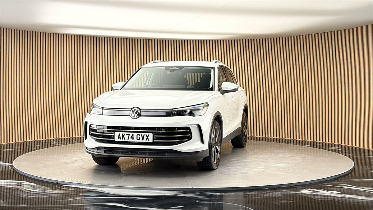More views of Volkswagen Tiguan