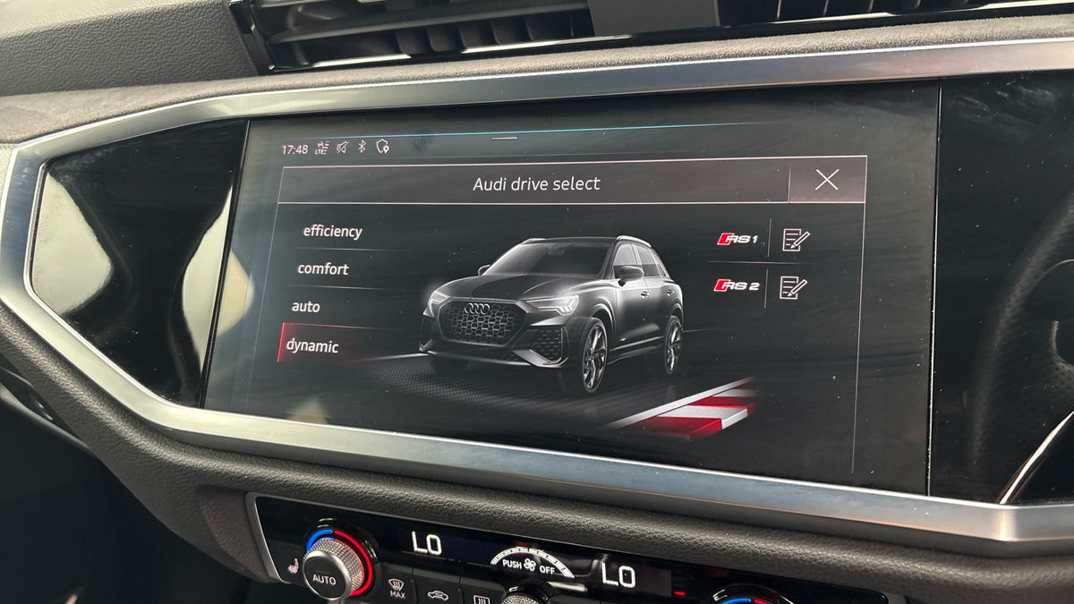 Audi RS Q3 Image 34