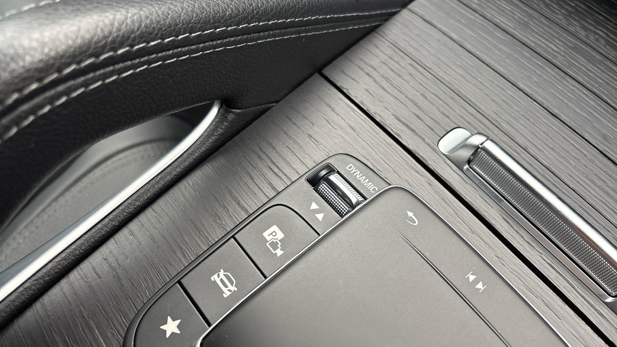 Mercedes-Benz GLE Image 31