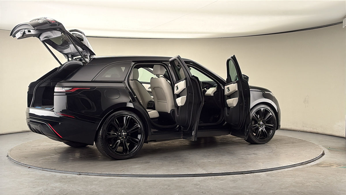 More views of Land Rover Range Rover Velar