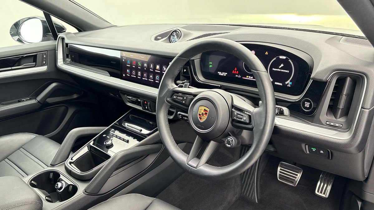 Porsche Cayenne Image 5