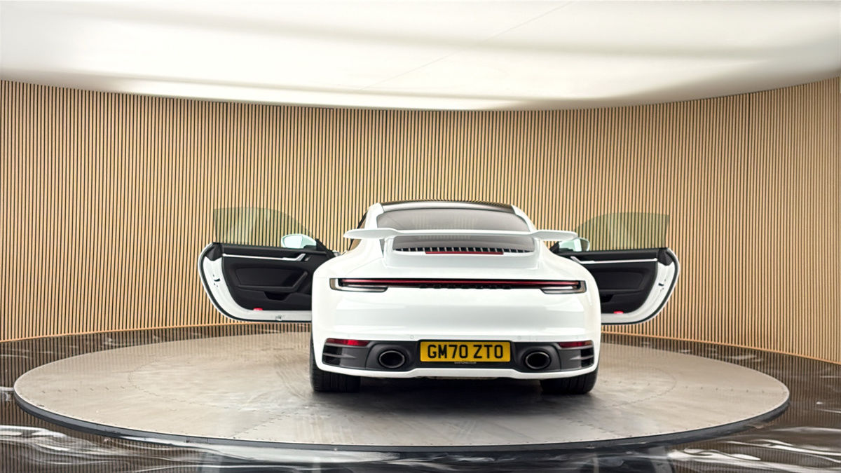 More views of Porsche 911