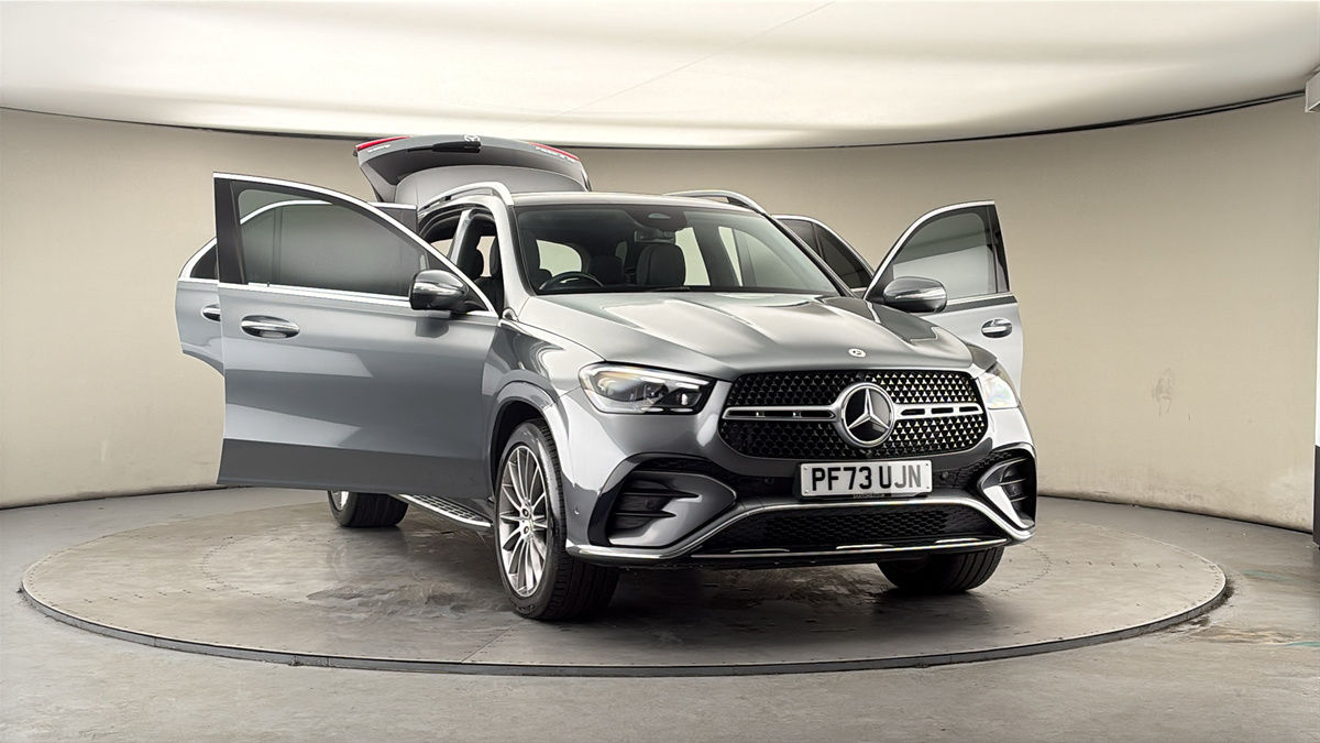 More views of Mercedes-Benz GLE