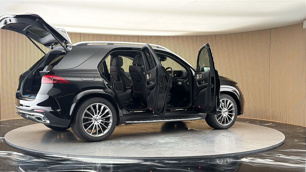 More views of Mercedes-Benz GLE